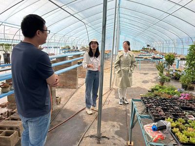 商學(xué)院赴滁州佳美園藝參觀交流 共商校企合作推動(dòng)花卉綠植租借與代管理發(fā)展